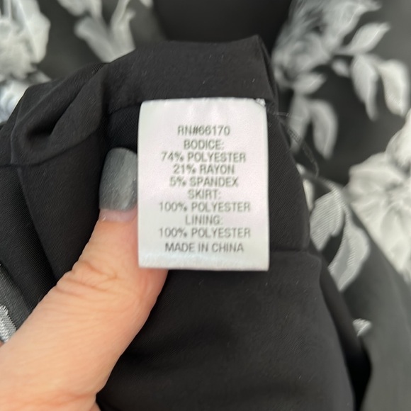 Hutch Emily Floral Mini Dress Womens Petite Small - Picture 6 of 7